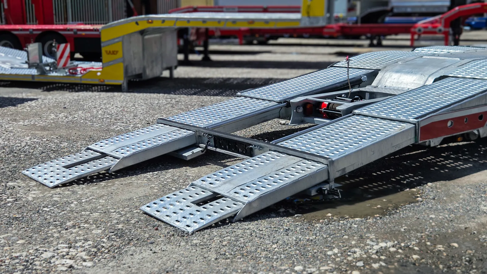 JX-2 PLUS rampe posteriori Rampe posteriori elettro-idrauliche estensibili del Semirimorchio carrellone 2 assi allungabile JX-2 PLUS Trailix per soccorso stradale